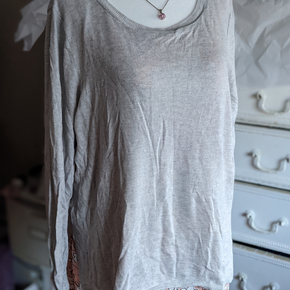 NWOT. Roz&Ali XL sweater and attached tank